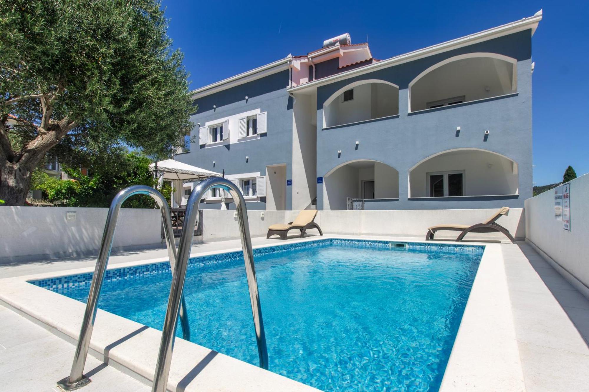 Villa Dalmatian Child With Swimming Pool, Close To The Beach Vinišće Exteriör bild