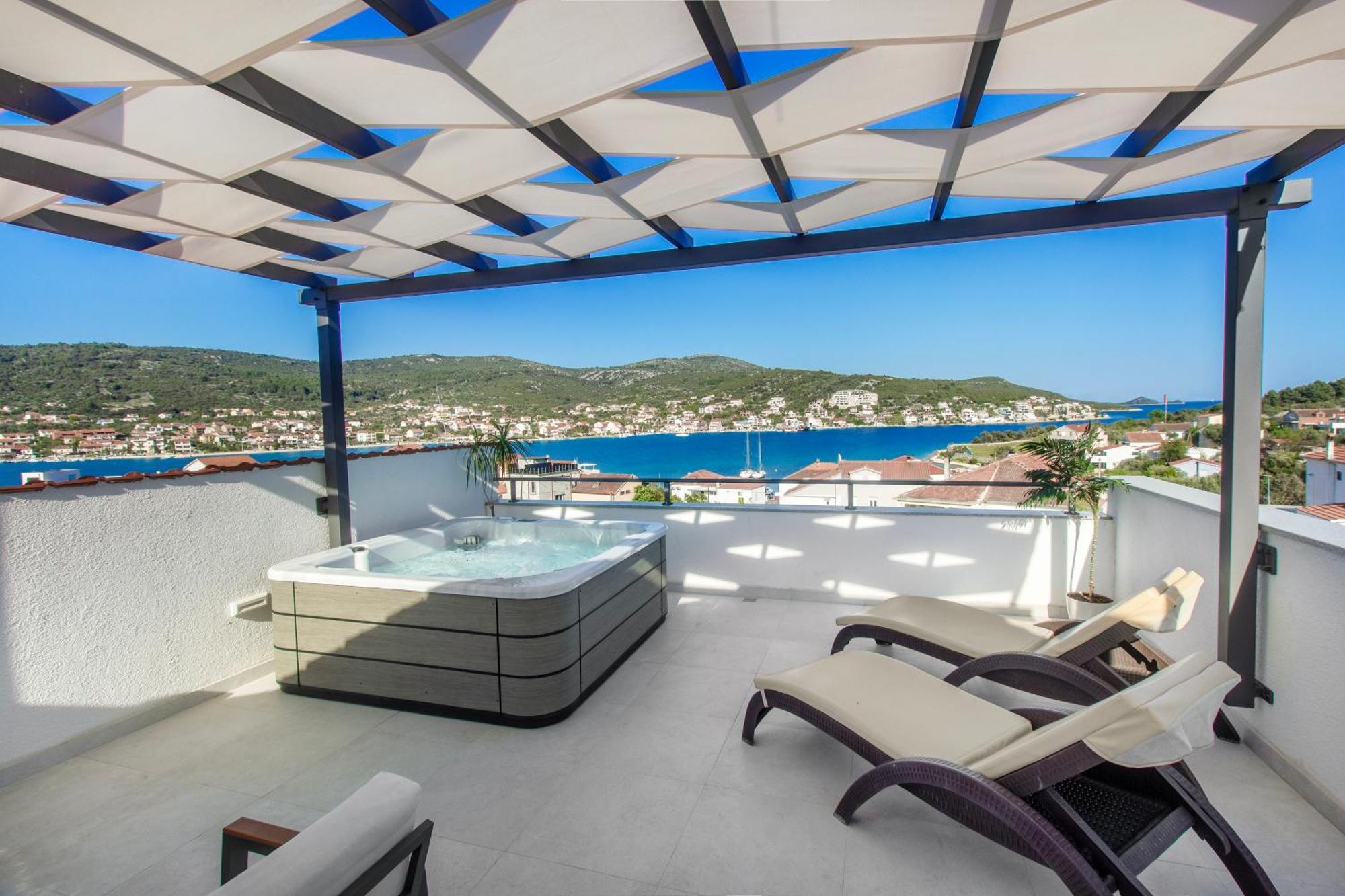 Villa Dalmatian Child With Swimming Pool, Close To The Beach Vinišće Exteriör bild