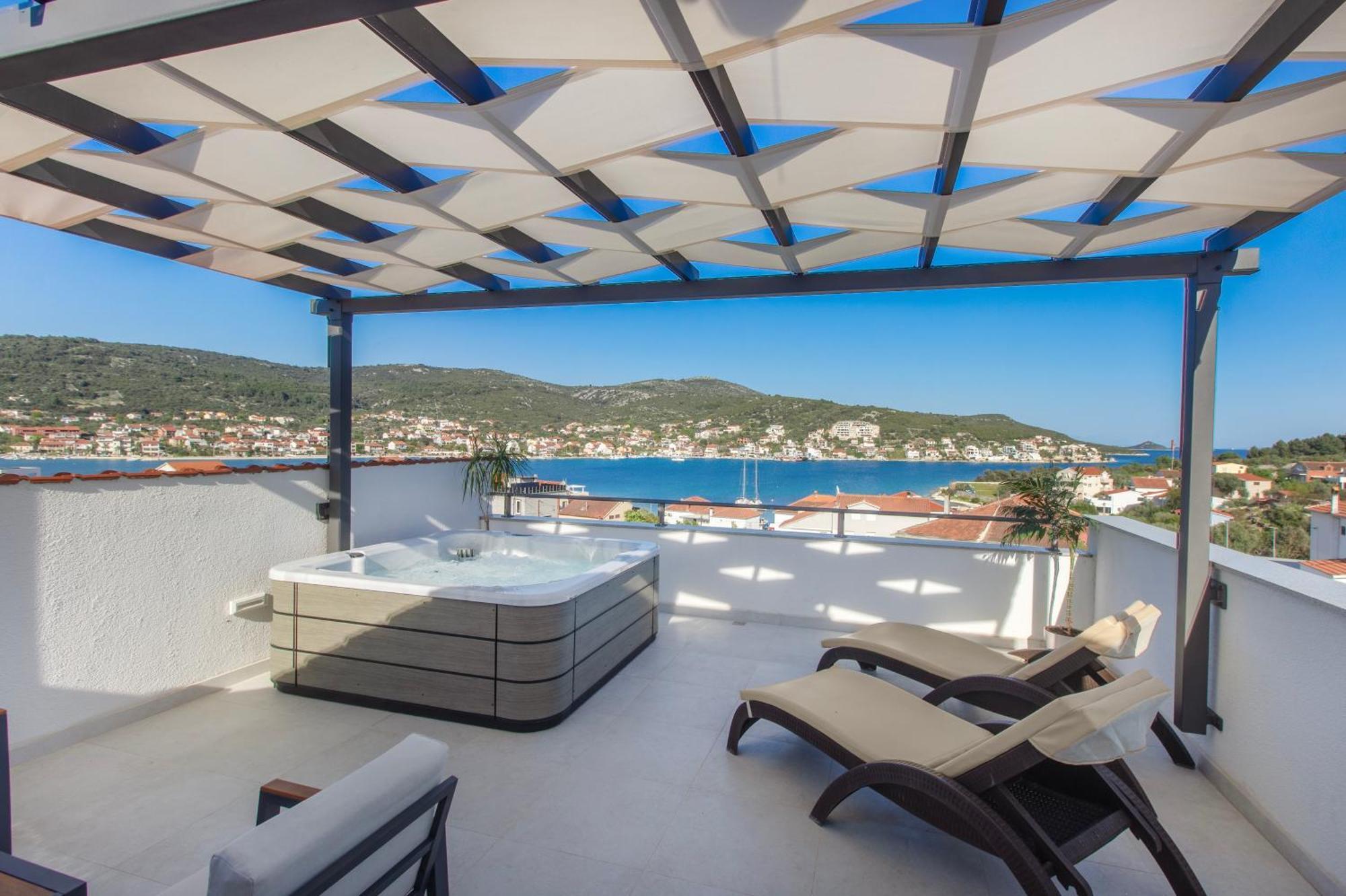 Villa Dalmatian Child With Swimming Pool, Close To The Beach Vinišće Exteriör bild